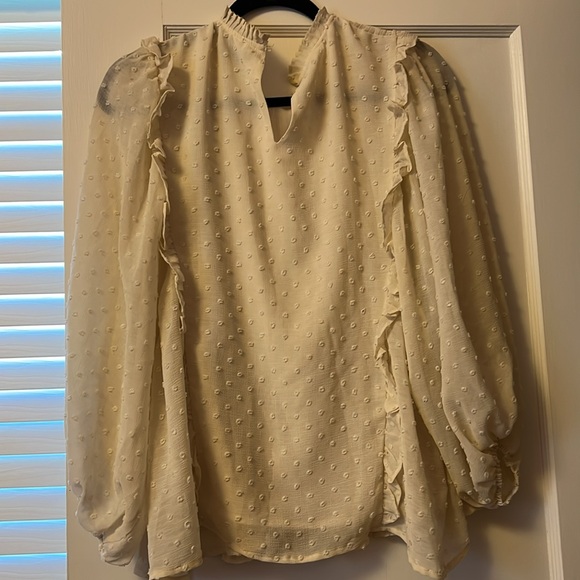 Cream blouse - Picture 2 of 2